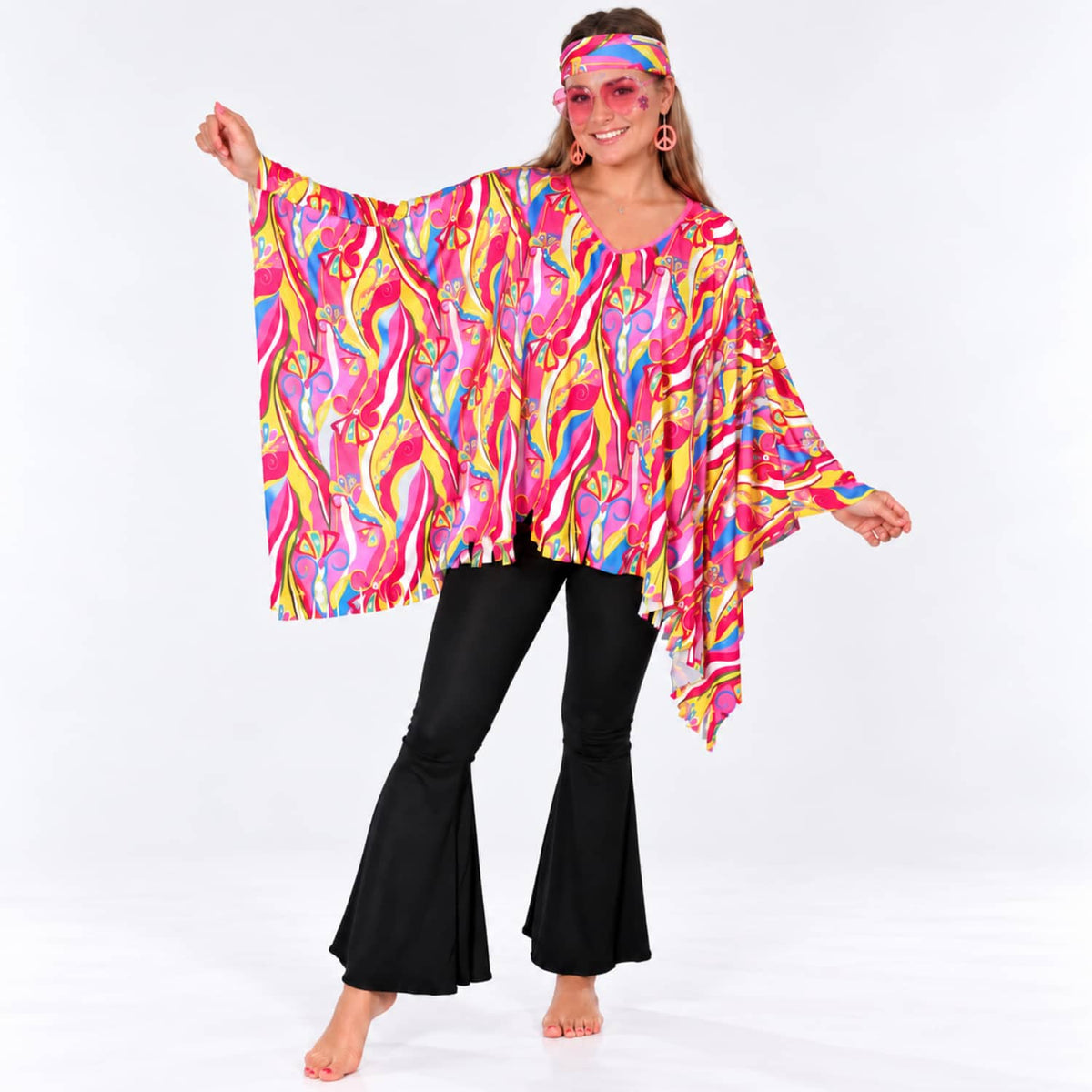 flower poncho & heart glasses